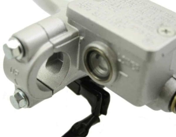 Universal Parts Rear Left Master Cylinder - No Mirror Mount - Image 4