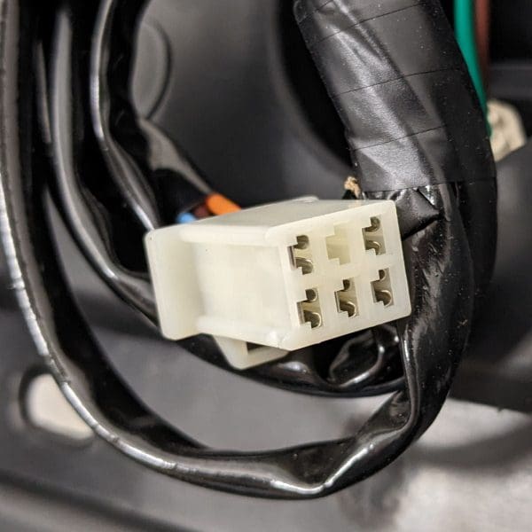 Universal Parts Rear Tail Light Assembly - Image 3