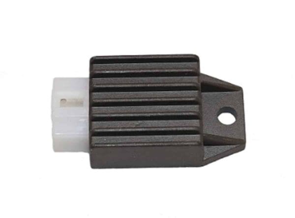 Universal Parts QMB139 Rectifier/Regulator, 50cc 4-stroke - Image 5