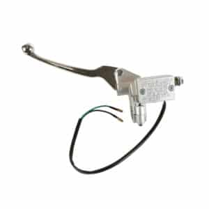 Universal Parts Rear Left Master Cylinder - No Mirror Mount
